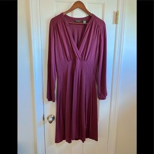 Eddie Bauer. Women’s Petite Large dress. Dark Plum. Very flattering.